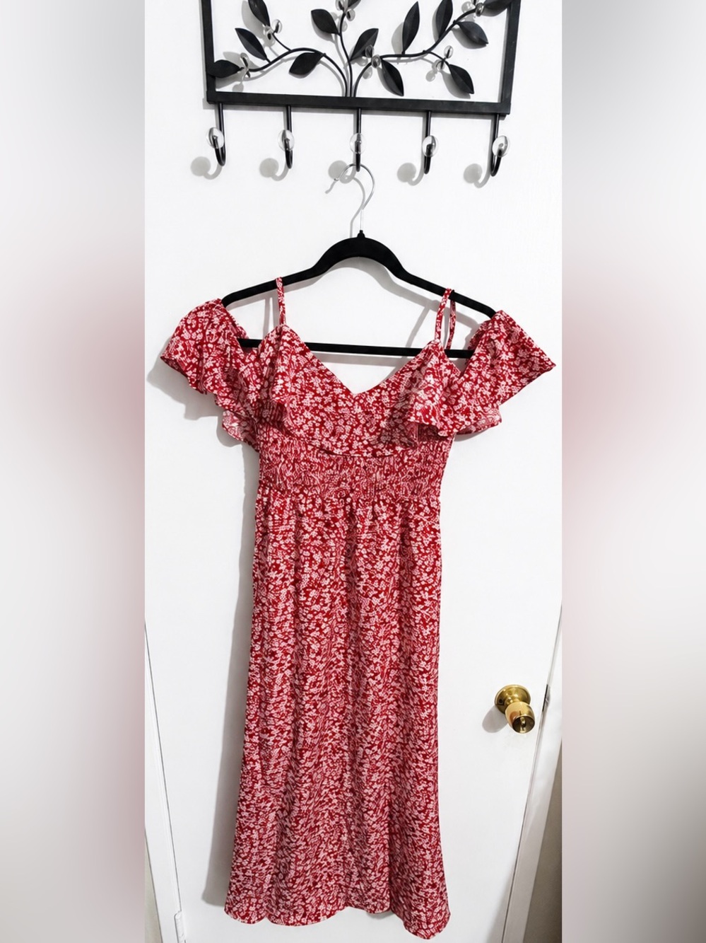 NWT Red & White Floral Maternity Midi Dress Smocked Bodice Ruffle Sleeves Size S